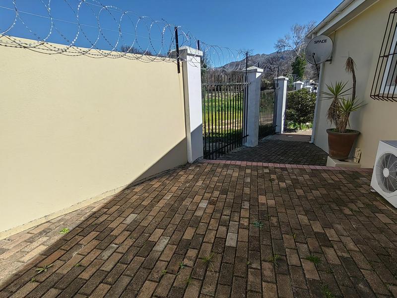 To Let 2 Bedroom Property for Rent in Ceres Western Cape